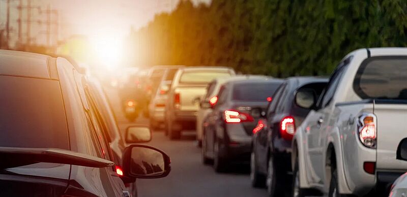 Lebensrettende Regel: So bildest Du eine Rettungsgasse