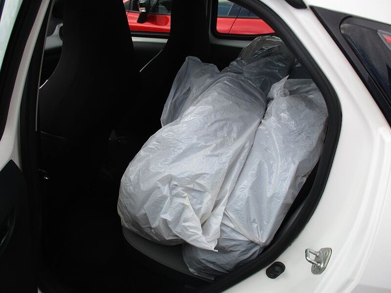 Toyota Aygo x-play touch