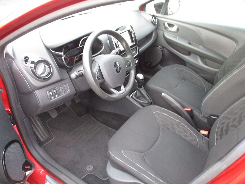 Renault Clio 1.2 16V 75 LIMITED 2018